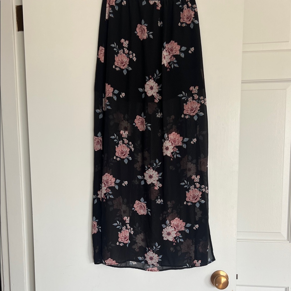 H&M Black Maxi Skirt with Pink Floral Print